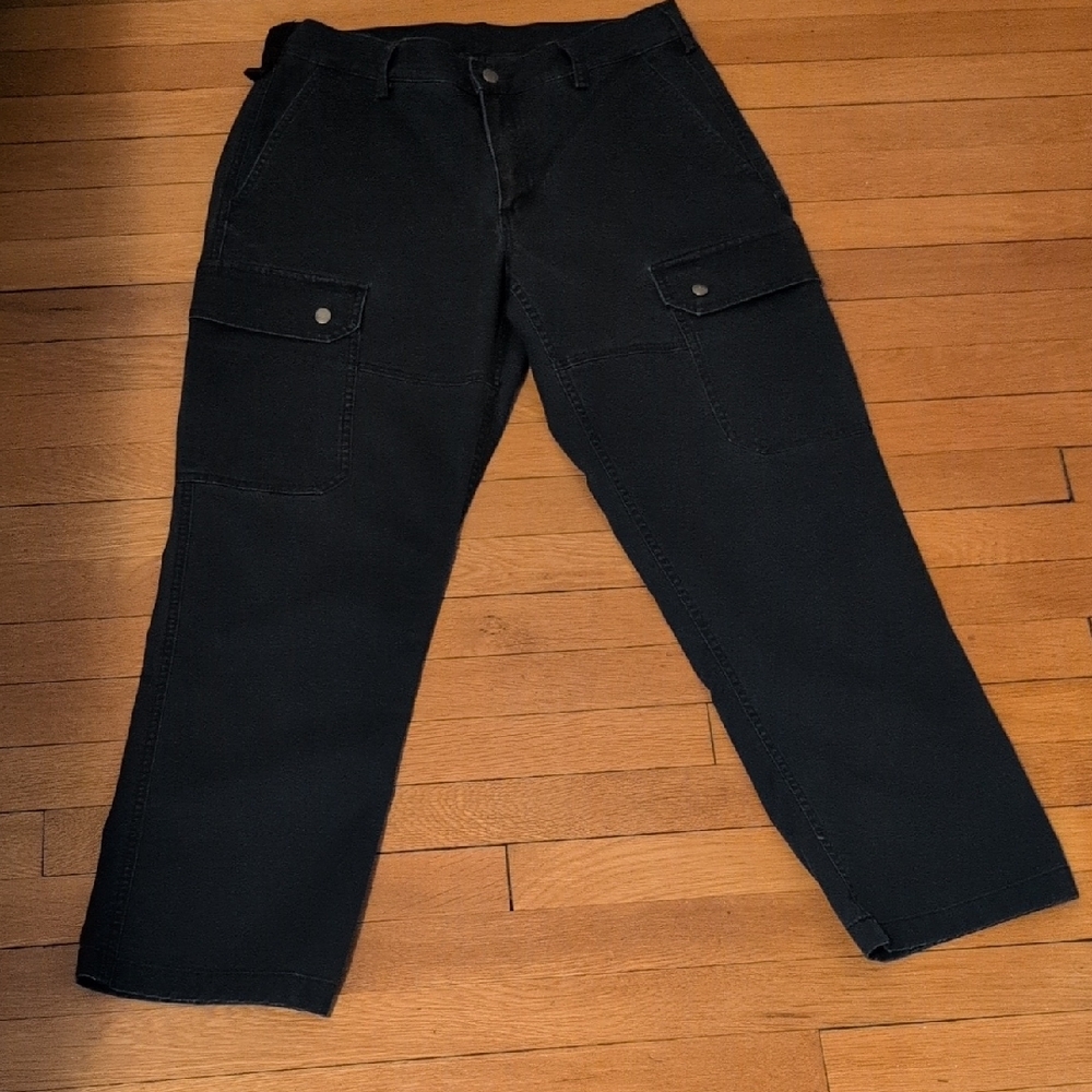 Duluth Trading Co Dark Cargo Pants for Men